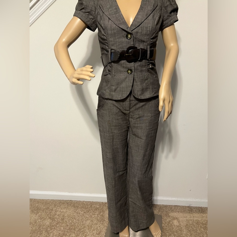 Juniors A. Byer 2 piece pant suit blazer small and pants size 3 new with tags